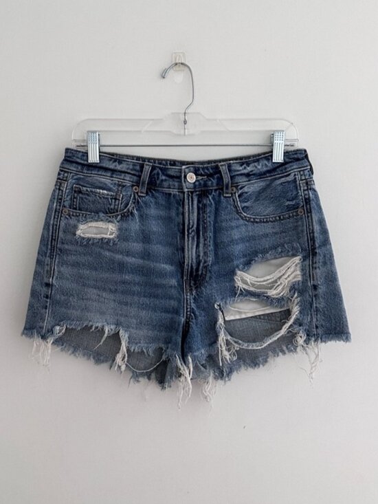 Pants - Shorts Distressed Medium
